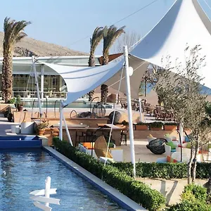 The Crescent Baky