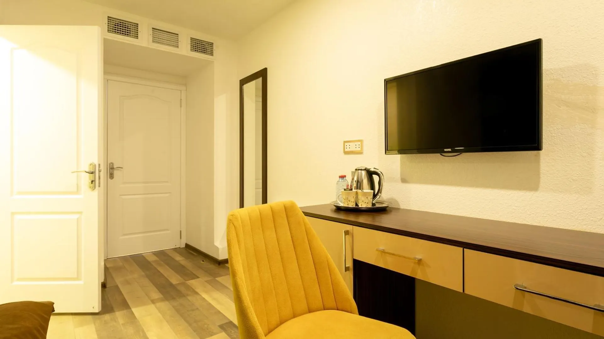 Garden Inn Nizami Hotel Baku 0*,